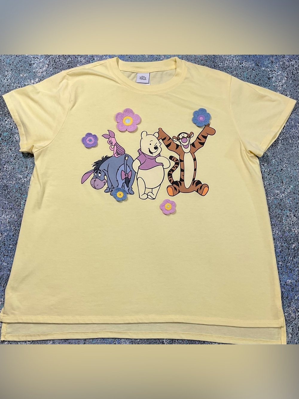 Disney Winnie the Pooh Tigger Eeyore Piglet XL Yellow 3D Crochet Flower Tee